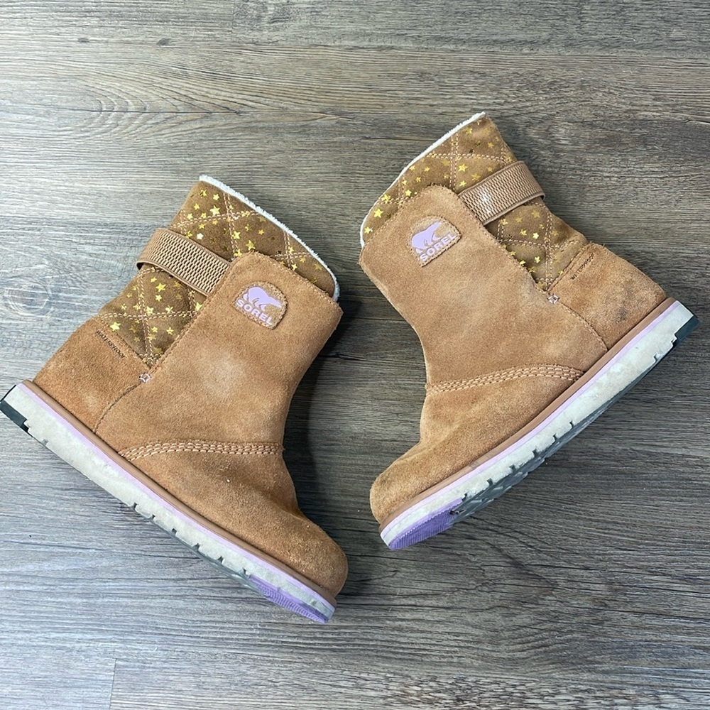 Sorel Big Kids Rylee Suede Brown Boots with Gold Stars, size Big Kid 4